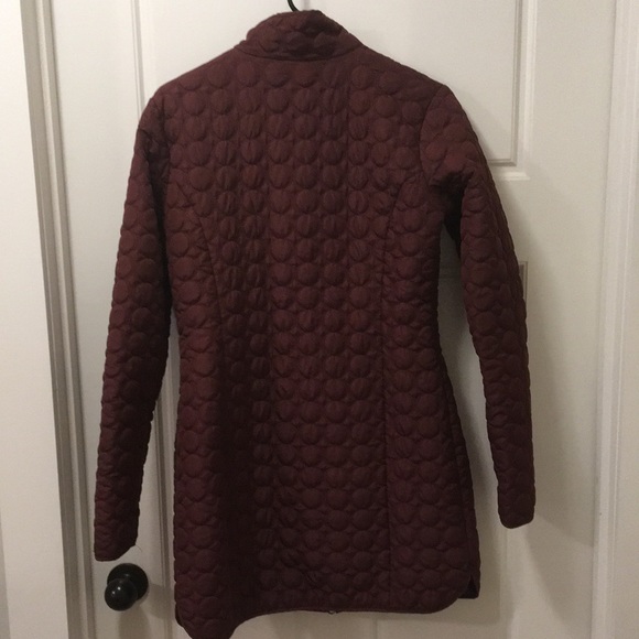 Burgundy Aventura Quilted Coat. Size Small. - Picture 3 of 11